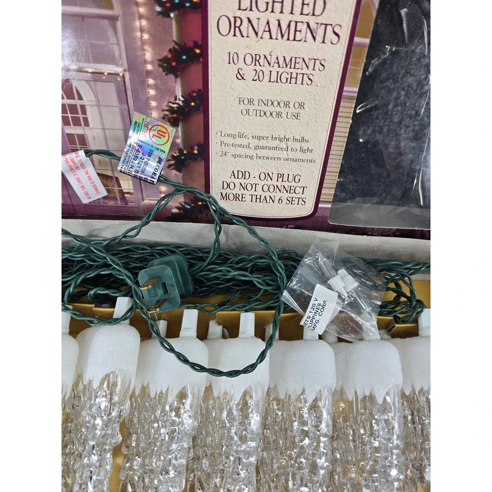 Holiday Highlights Lighted Ornaments Set of 10 Icicle Vtg Christmas Lights. NEW